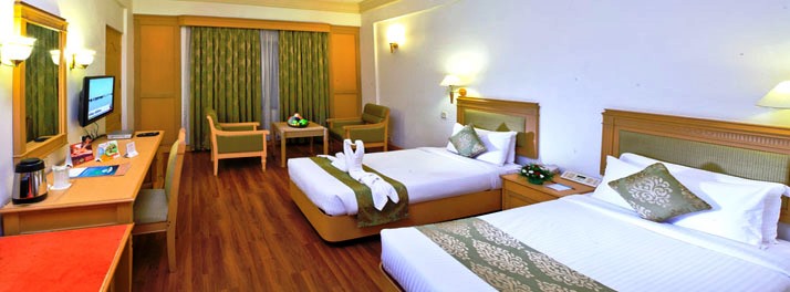 1466/Abad Atrium - Kochi 06.jpg